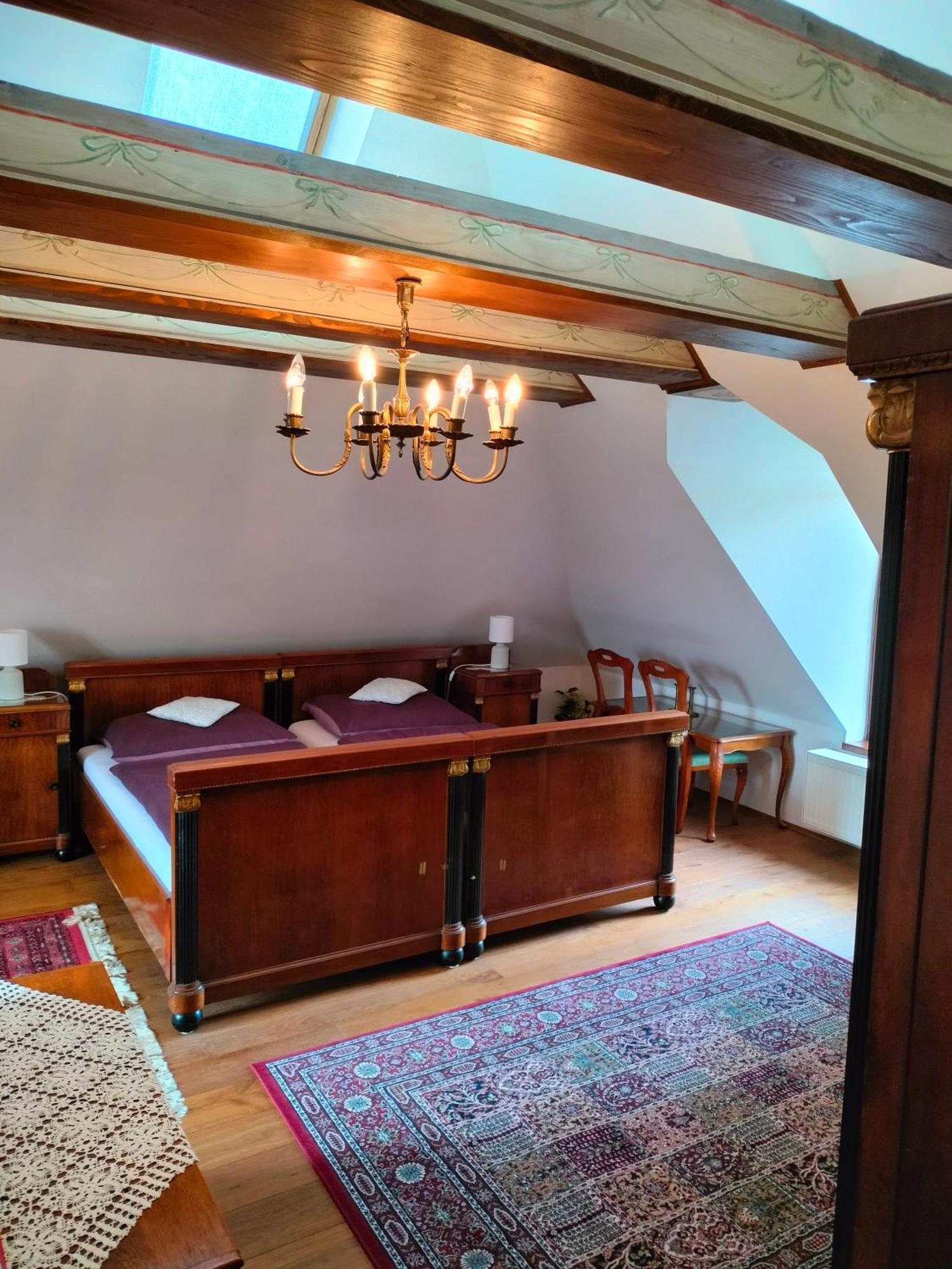 Castle Kastiel Kotesova Lägenhet Exteriör bild